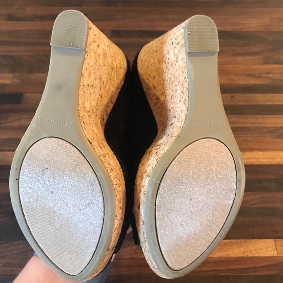 Nine West wedges - Picture 3 of 3